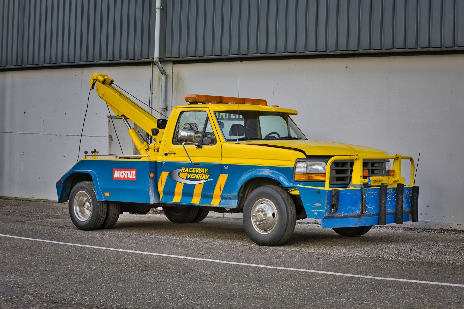Remorquage voiture équipe à Sens